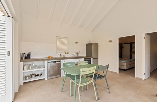 Koralengebied House | Villa Grandi Blenchi, stylish townhouse, spacious pool, Otrobanda