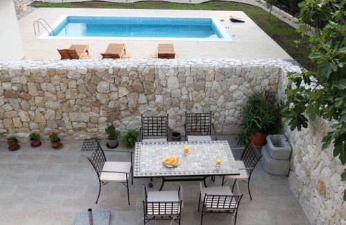 Tribalj Villa | Villa Green Residence by Villas Guide