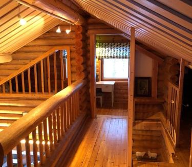 Rovaniemi Ski Chalet | Villa Hackberry Hill