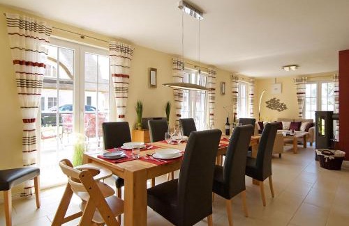 Glowe House | Villa Harmony