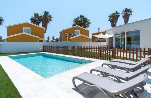 Son Blanc Villa | Villa Houses - Villa Alta Calidad con Piscina y Jardín. A 5 Minutos de la Playa
