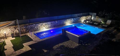 Gabonjin Villa | Villa Hrustika - heated pool, jacuzzi & sauna
