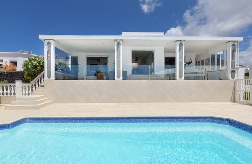 Tias Ski Chalet | Villa Idaira, Luxury & Views