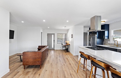 Hollywood Hills Villa | VILLa IN BEST LOCATION