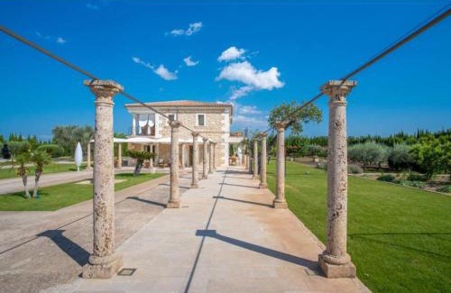 Selva House | Villa in Mallorca with Event Space & Chill Out