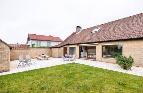 Koksijde Villa | Villa in St-Idesbald near Sea Beach