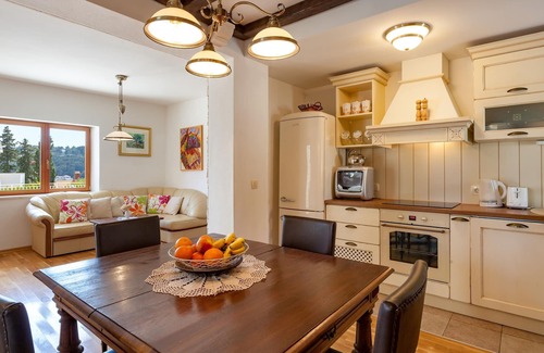 Sumartin Villa | Villa in Sumartin near the Beach & Ferry Port