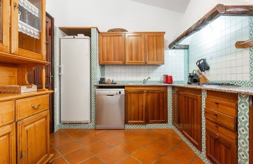 Torre delle Stelle Villa | Villa in Torre Delle Stelle with 7 bedrooms sleeps 14