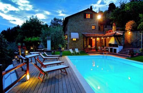 Castiglion Fiorentino Villa | Villa in Tuscany with Pool and Valley Views