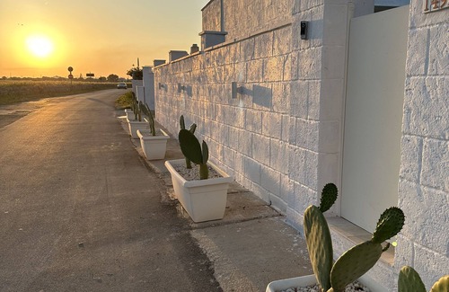 Monopoli Villa | VILLA Indipendente con Piscina privata e accesso al mare.