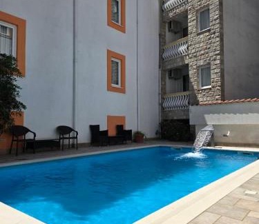 Maini Hotel | Villa Iper