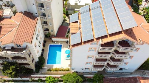 Maini Hotel | Villa Iper