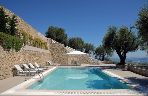Spartylas Villa | Villa Ipsos - Five Bedroom Villa, Sleeps 9