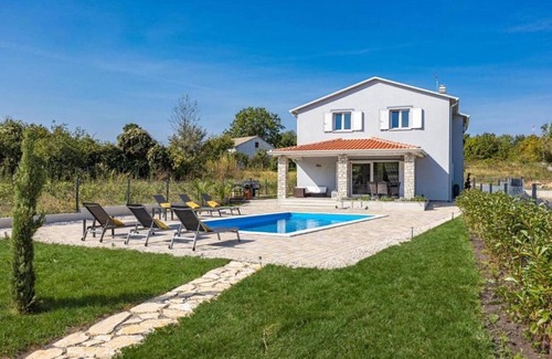 Buzet Villa | Villa Isabella with pool in Buzet, Istria