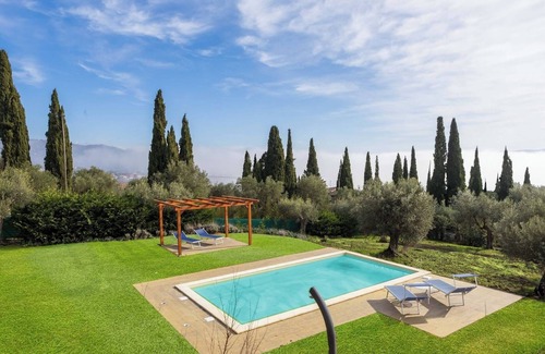 Passignano sul Trasimeno Villa | Villa il Mandorlo in Passignano sul Trasimeno , Umbria