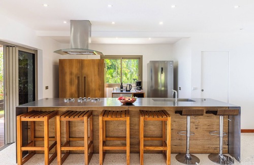 Otumai Villa | Villa Iti - 3BR Oceanfront Villa w/Beautiful Pool