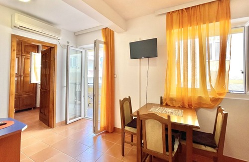 Maini Hotel | Villa Iva Budva