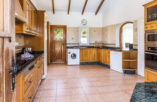 El Beal Villa | Villa Janubio 11 - Four Bedroom Villa, Sleeps 8