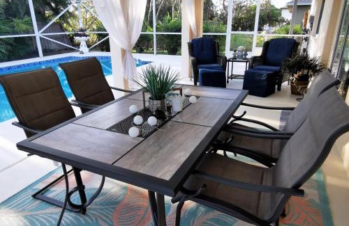 Pelican House | Villa Joella