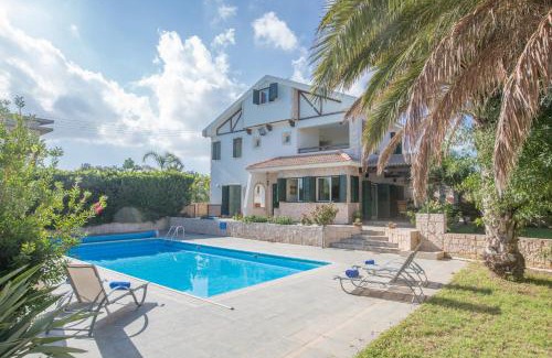 Cape Greko Villa | Villa Joy