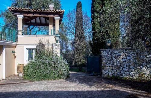 Petaleia Villa | VILLA JUDI SLEEP 10, bedrooms 5, swimming pool