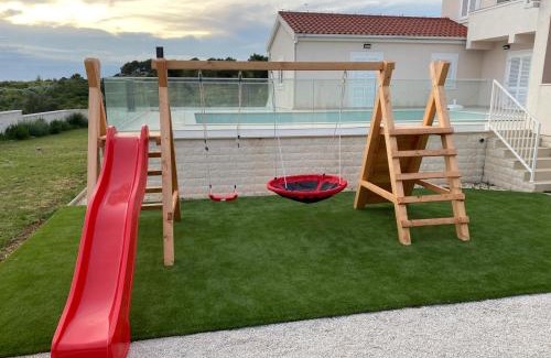 Diklo Villa | Villa Kale