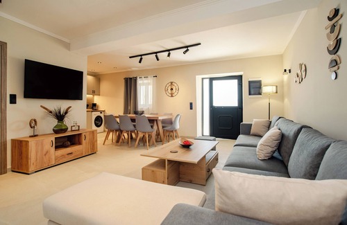 Korakades Villa | Villa Kalimoukos with Sea View, Wi-Fi and Air Conditioning