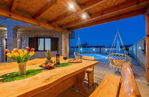 Novigrad Villa | Villa Kamen ZadarVillas