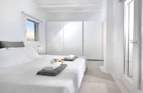Kanalia Villa | Villa Kanalia, view on the little Venice, spacious, bright, swimming pool with sea view