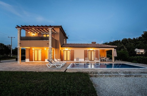 Paradiz House | Villa Katarina Labin is a holiday home in a quiet location, only 10 minutes from Labin.