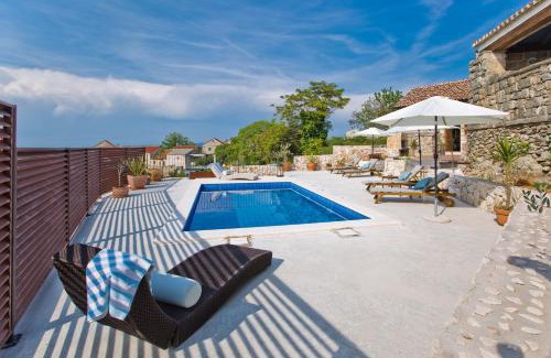 Brusje Villa | Villa Kate -with private pool and BBQ