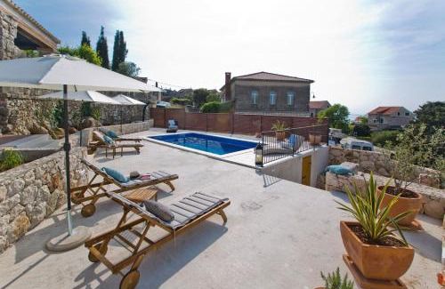 Brusje Villa | Villa Kate -with private pool and BBQ