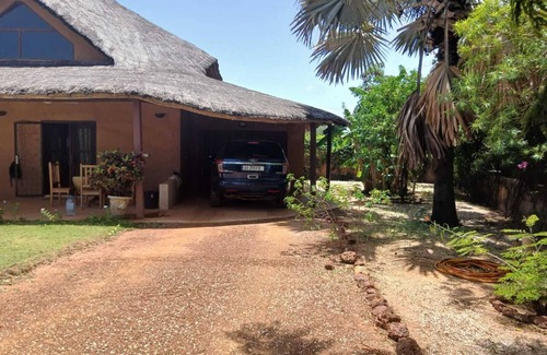 Nianing Villa | Villa Keur Dior - All comforts, swimming pool, beach, Petite Côte.