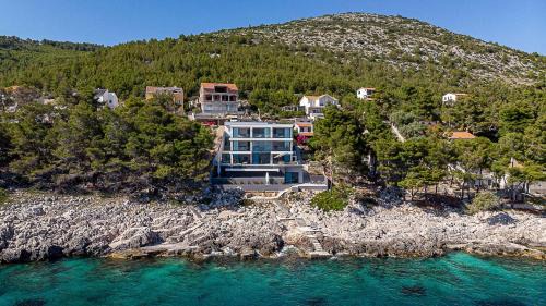 Blato Villa | Villa Korcula Grandeur 5 Bedrooms Stunning Waterfront Setting Direct Sea Access