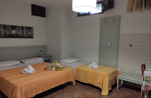 Gasponi Villa | Villa 'Korello' with Mountain View, Wi-Fi and Air Conditioning