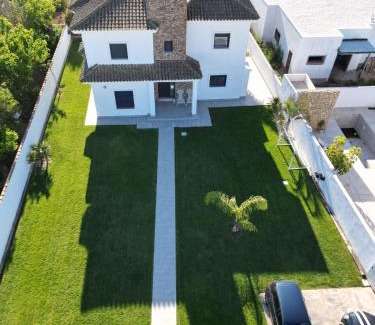 Chiclana de la Frontera Villa | Villa La Barrosa