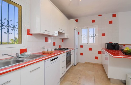 Casas de Torrat Villa | Villa 'La Perla Calpe Seaview' with Sea View, Wi-Fi and Air Conditioning