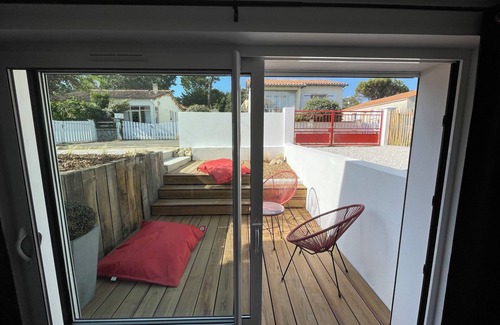 Jard-sur-Mer House | "Villa la plage" Renovated family villa in a quiet location 2 minutes' walk from the beach