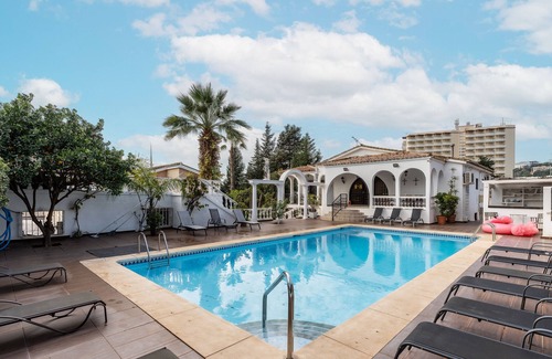 Torreblanca Villa | Villa La Rotonda with Pool, Garden & Wi-Fi