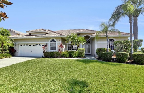 Eight Lakes House | Villa Laguna, 8 Lakes Gulf Access Pool/Spa Home, Super Private Panoramic Views