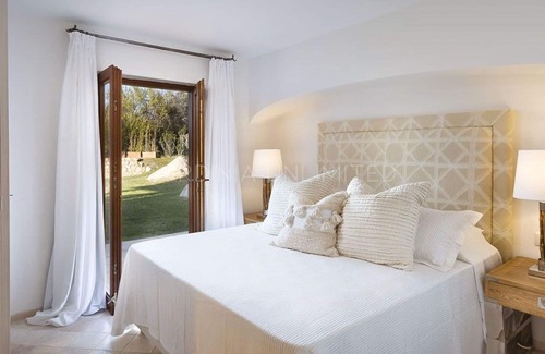 Cala di Volpe Villa | Villa Larimar in Porto Cervo with private sea view pool - SARDINIA UNLIMITED