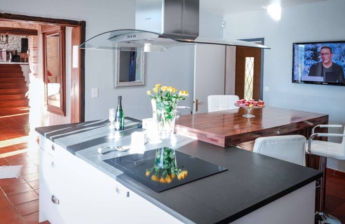 Puybegon House | Villa Larmès - Swimming pool - Spa - Gym
