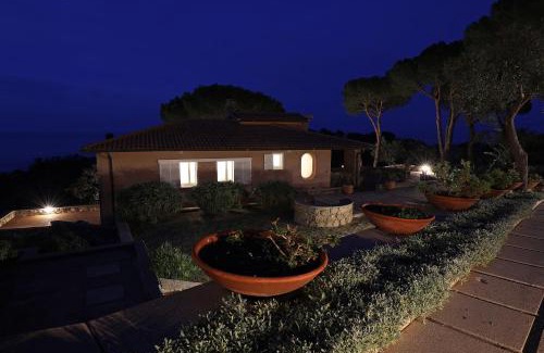 Arenella Villa | Villa Laura Aegilium