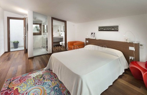 Portisco Villa | Villa Lavish Art- SARDINIA UNLIMITED