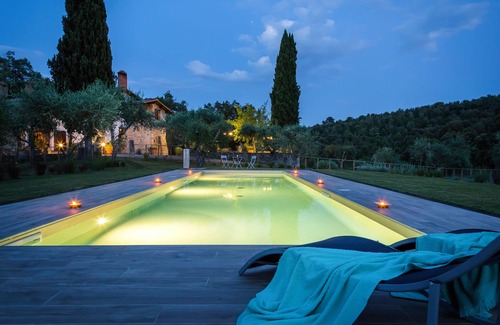 Asciano Villa | Villa Le Liscaie, private villa with pool in the Crete Seseni area. A/C & Wi-Fi!