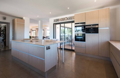 Quinta das Raposeiras Villa | Villa Leonidas - Luxury villa with the best views!