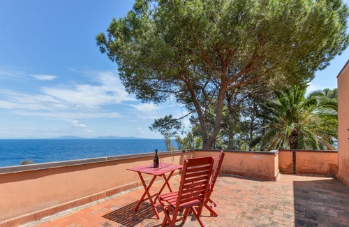 Capo D'arco Villa | Villa "Le Terrazze Exclusive" with Sea View & Shared Pool