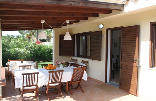 Costa Rei Villa | Villa 'Leonilde' with Private Terrace, Wi-Fi and Air Conditioning