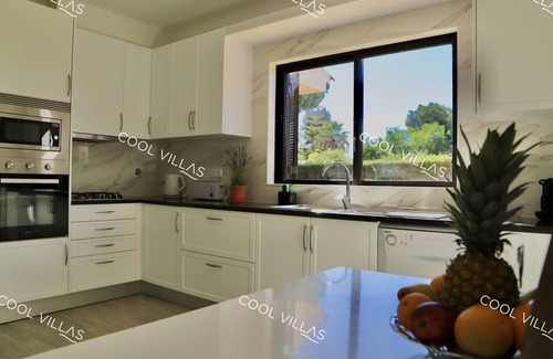 Sesmarias Villa | Villa Lilac - 4 bedrooms near the beach, pool, wifi