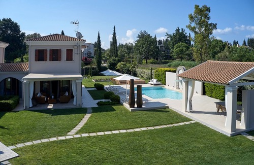 Dassia Villa | Villa Lilly with 3 bedrooms, private pool & outdoor jacuzzi.
